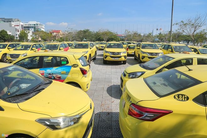 Giá xăng dầu tăng sốc, doanh nghiệp vận tải rục rịch tăng giá cước