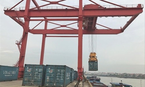 Xuất khẩu đình trệ vì thiếu vỏ container