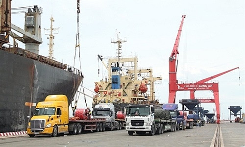 Kinh tế thế giới đối diện nhiều sức ép để hồi phục