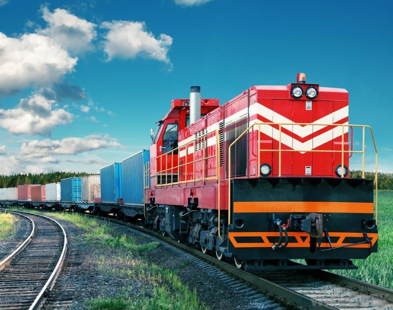 Phát triển hạ tầng logistics đa phương thức để giảm chi phí