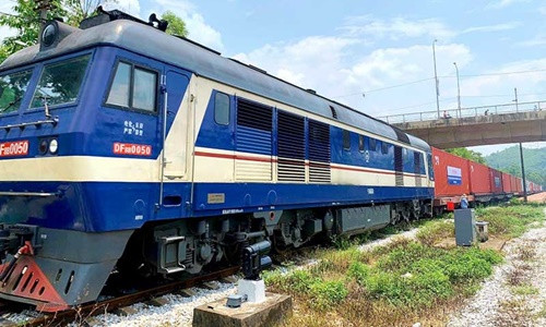 Đường sắt chuyển hướng vận tải hàng hóa