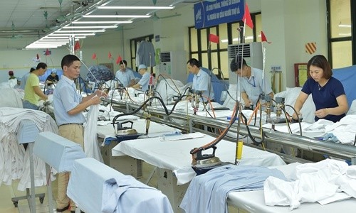 Xuất khẩu dệt may, da giày 