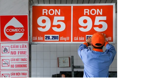 Giảm thuế môi trường 1.000 đồng/lít đối với xăng là quá ít?