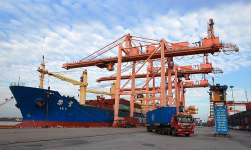 Sản lượng hàng hóa qua Cảng Hải Phòng giảm nhẹ