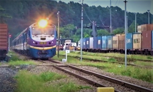 Đường sắt kết nối với các cảng cạn, trung tâm logistics 10 năm tới ra sao?