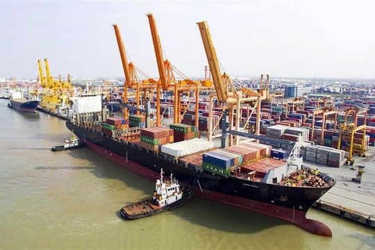 Phấn đấu có 3-4 trung tâm kinh tế biển mạnh hàng đầu Đông Nam Á