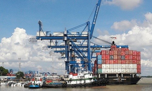 Các hãng tàu cần thực hiện nghiêm túc quy định về giá cước vận chuyển container