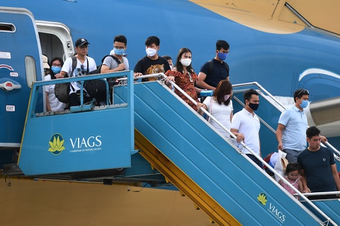 'Bỏ trần giá vé máy bay là hợp lý, nhưng nên làm từng bước'